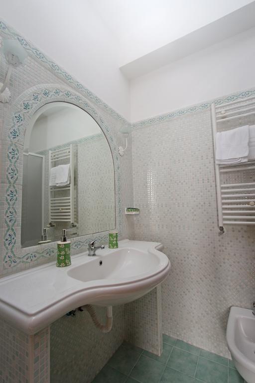 Villa Kappa Tivoli Pokoj fotografie
